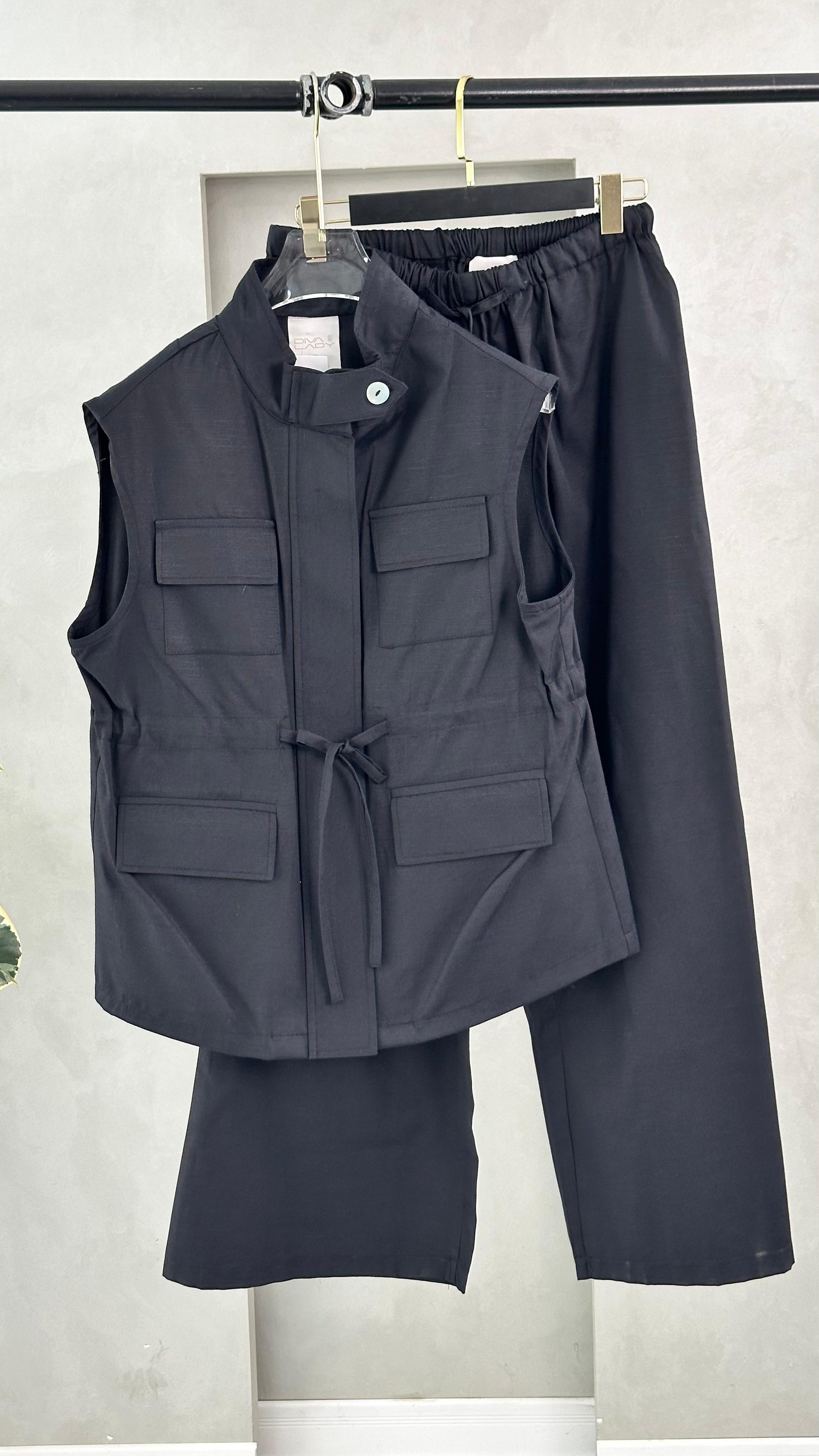 بدلة نسائي بدون اكمام