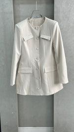 جاكيت قصير بقصة تنورة