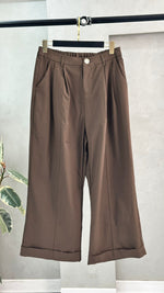 بنطلون نسائي كلاسيكي عريض