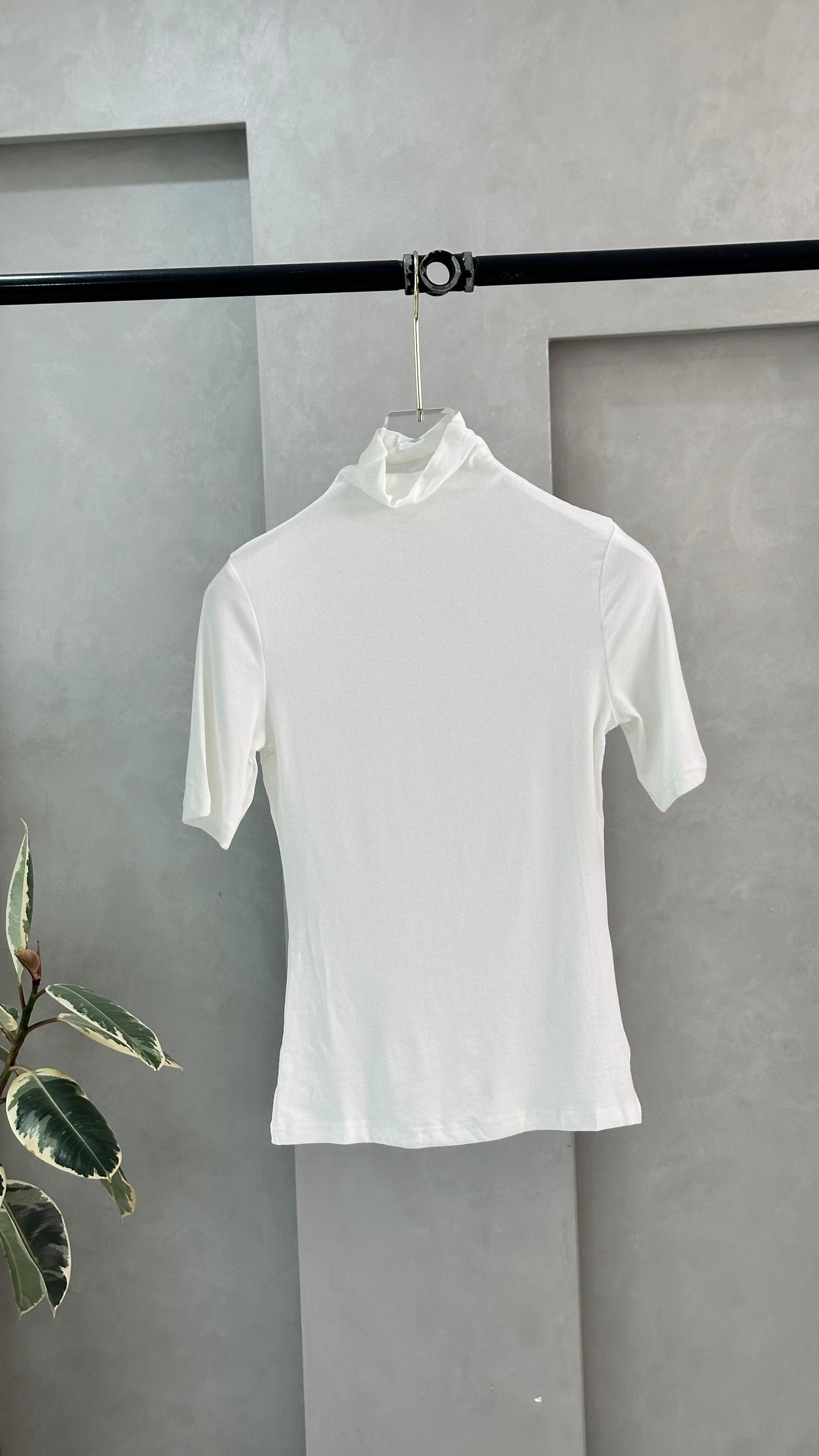 تيشيرت نسائي