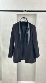 جاكيت قصير مع حزام