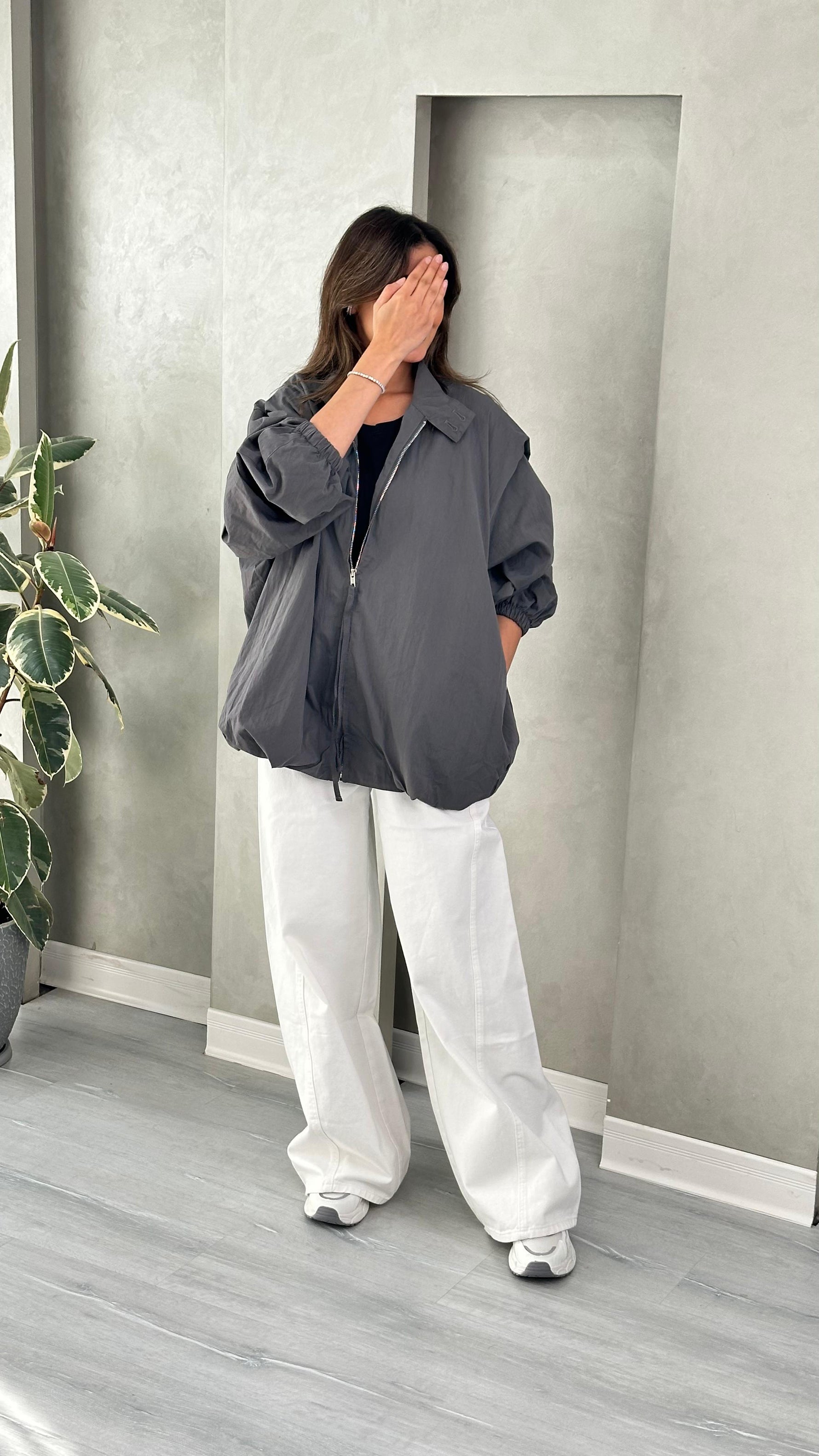 جاكيت نسائي سبور