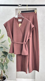 طقم نسائي انيق