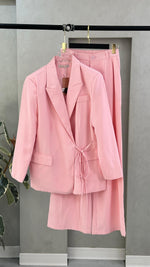 بدلة نسائي رسمي