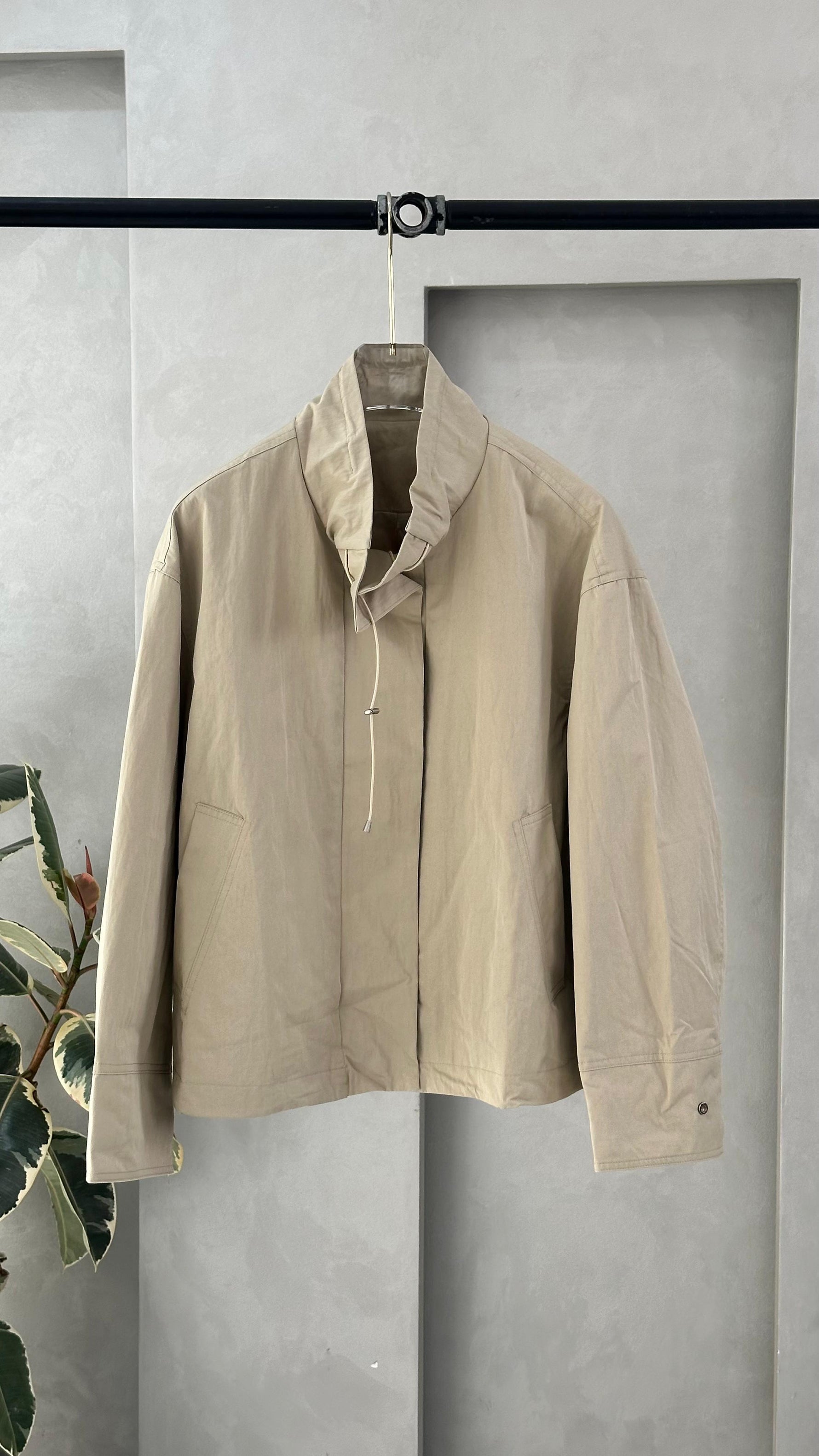 جاكيت نسائي