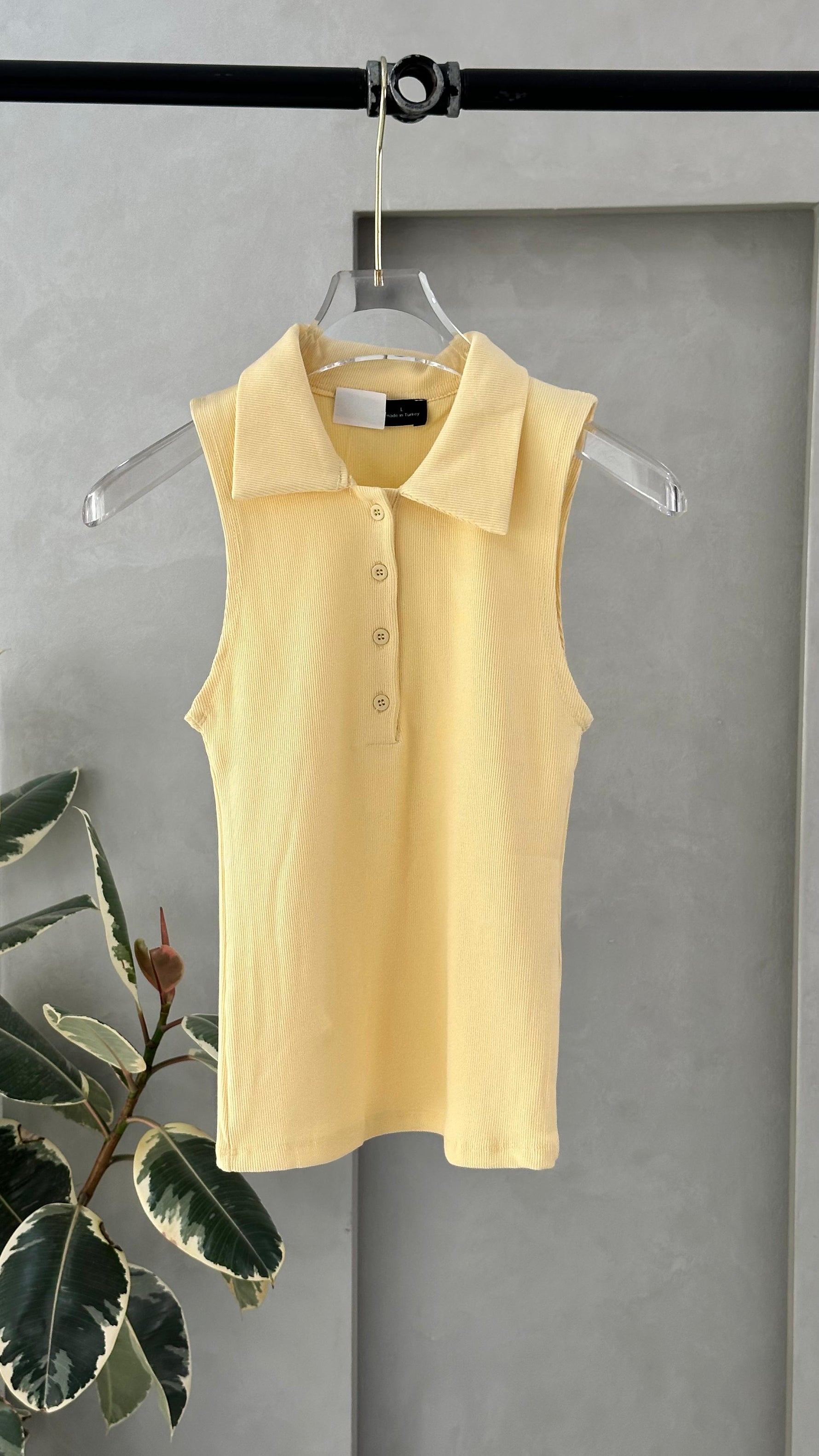 توب نسائي بازرار