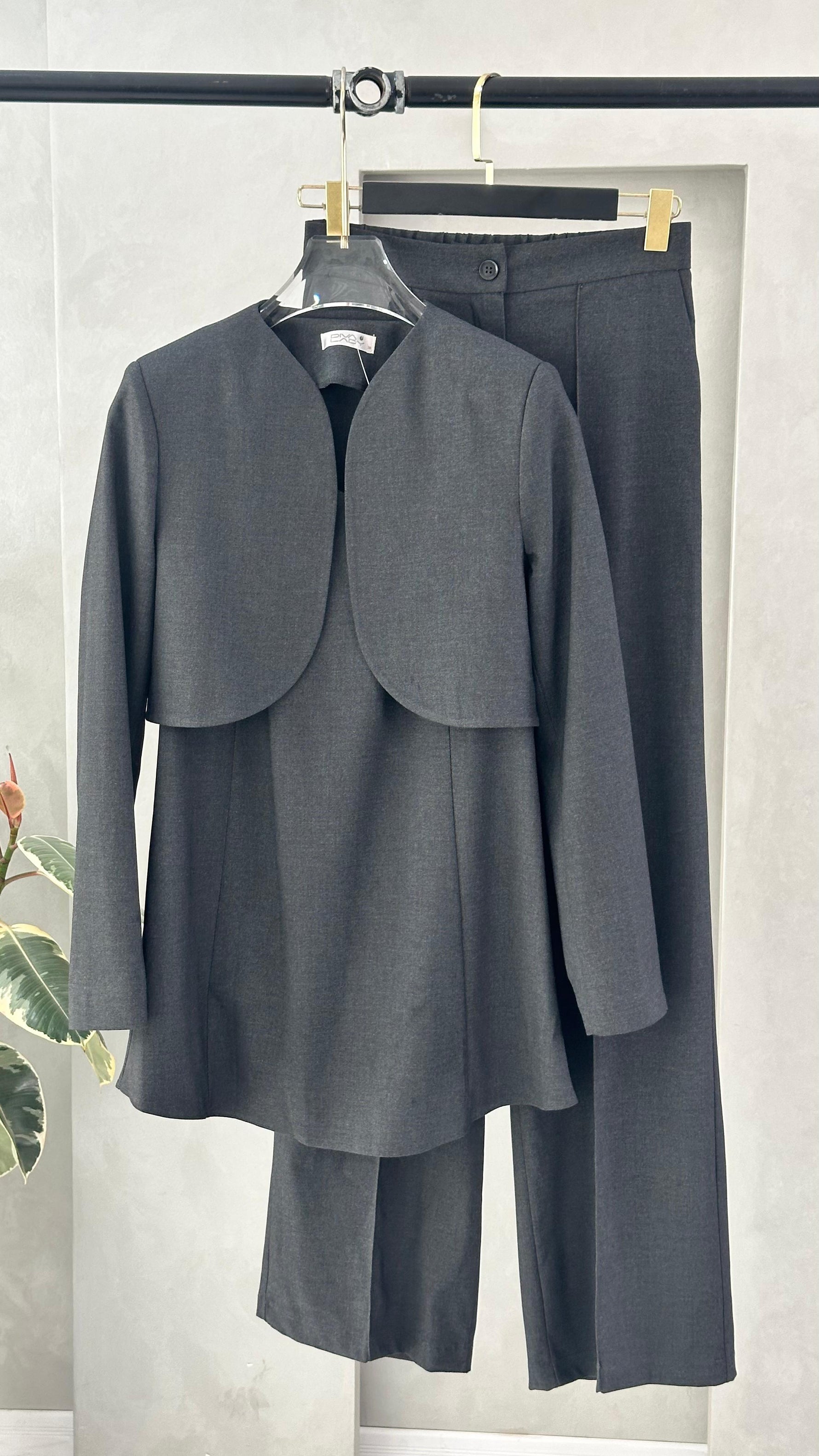 بدلة نسائي 3 قطع