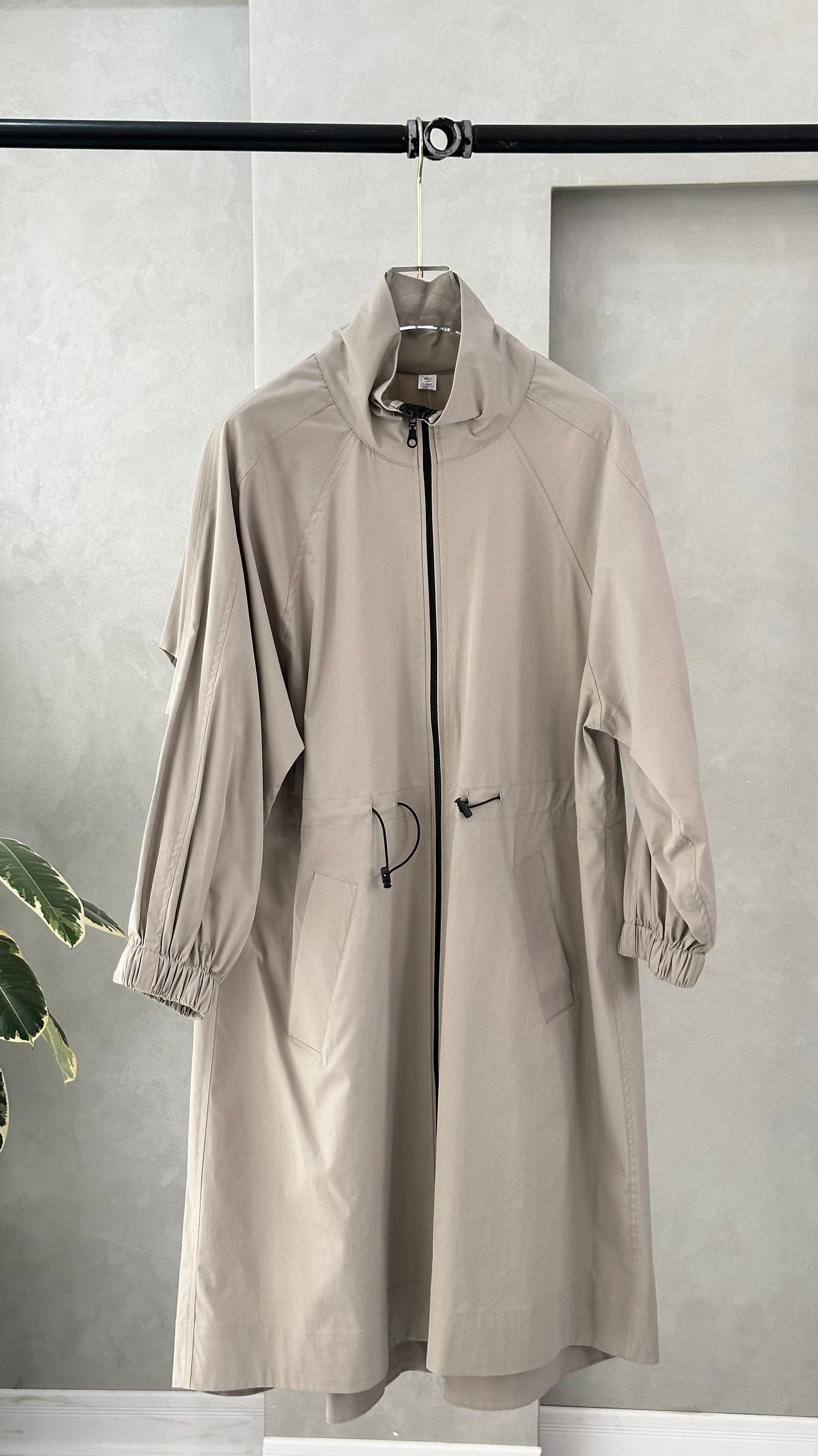 جاكيت نسائي طويل