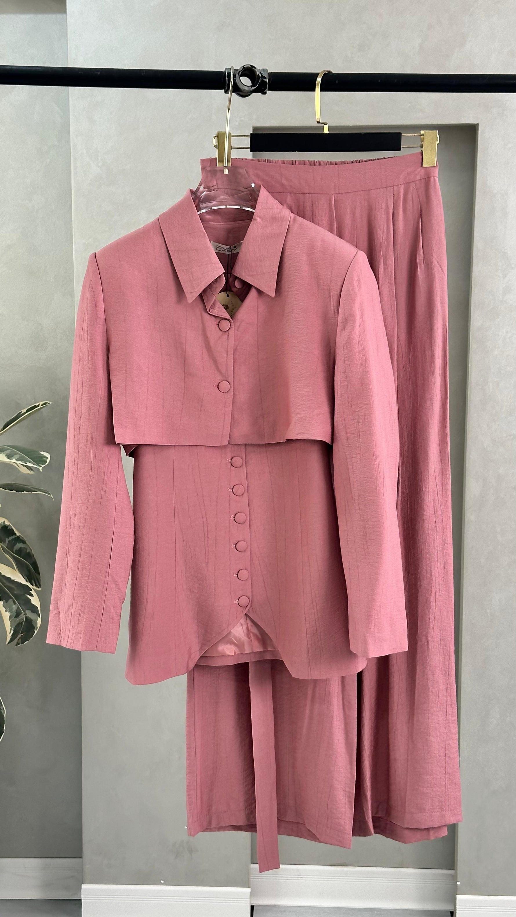 بدلة نسائي 3 قطع