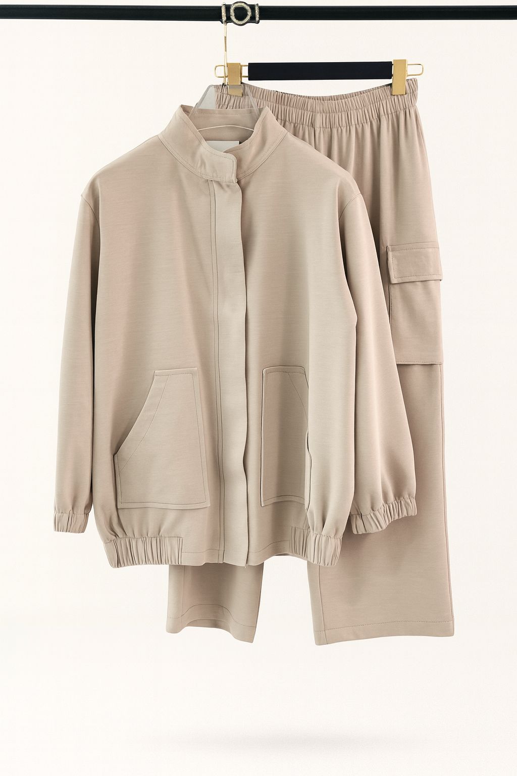 بدلة نسائي كارجو