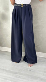 بنطلون نسائي مع حزام