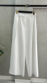 بنطلون نسائي بطيات