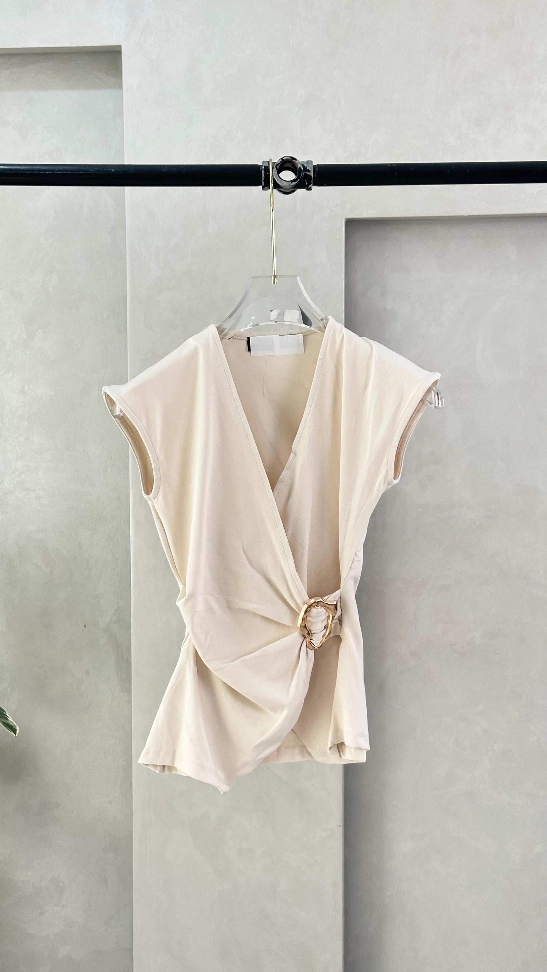 توب نسائي بربطة