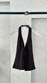 توب نسائي بفتحة صدر