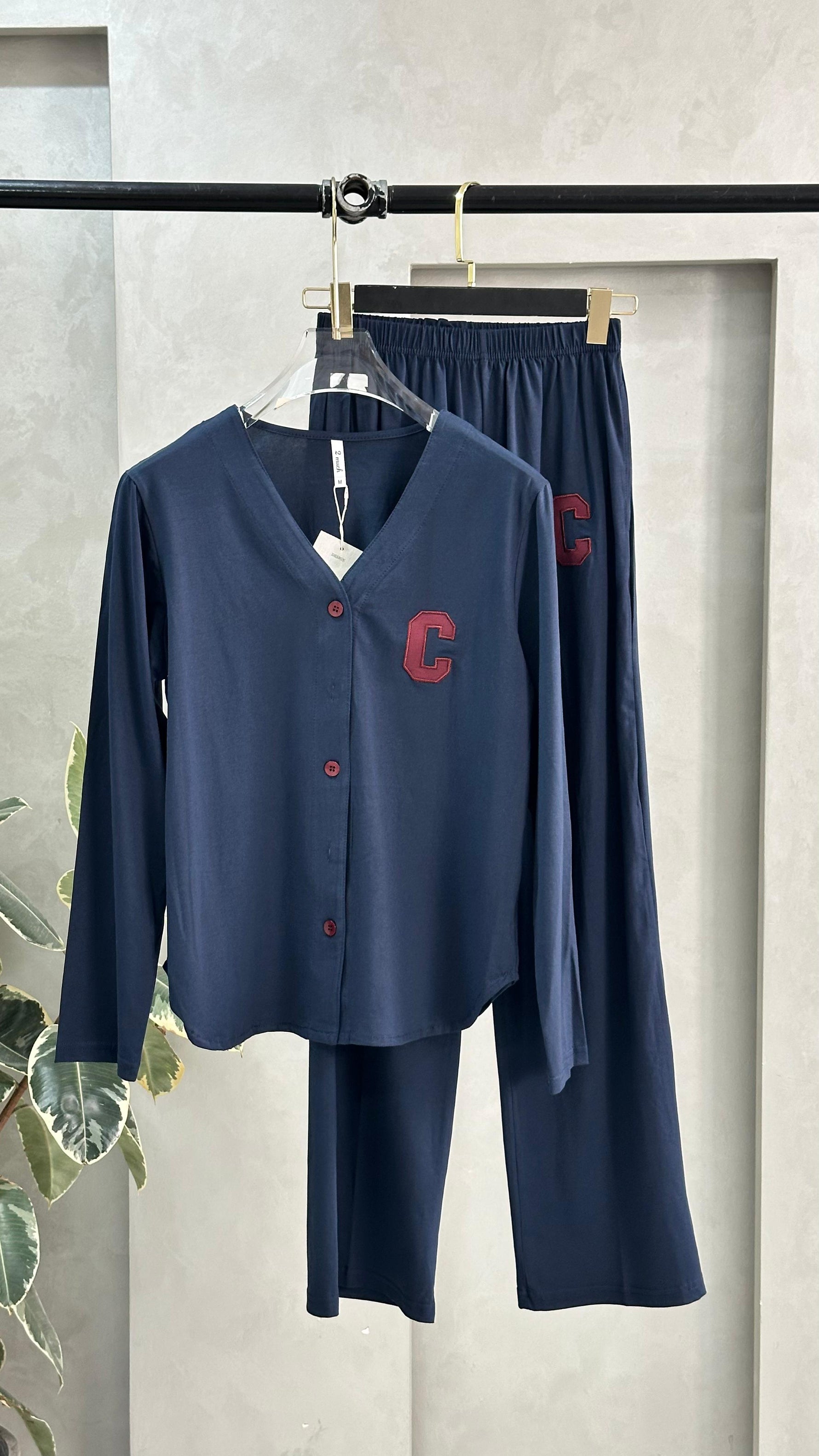 بيجامة نسائي