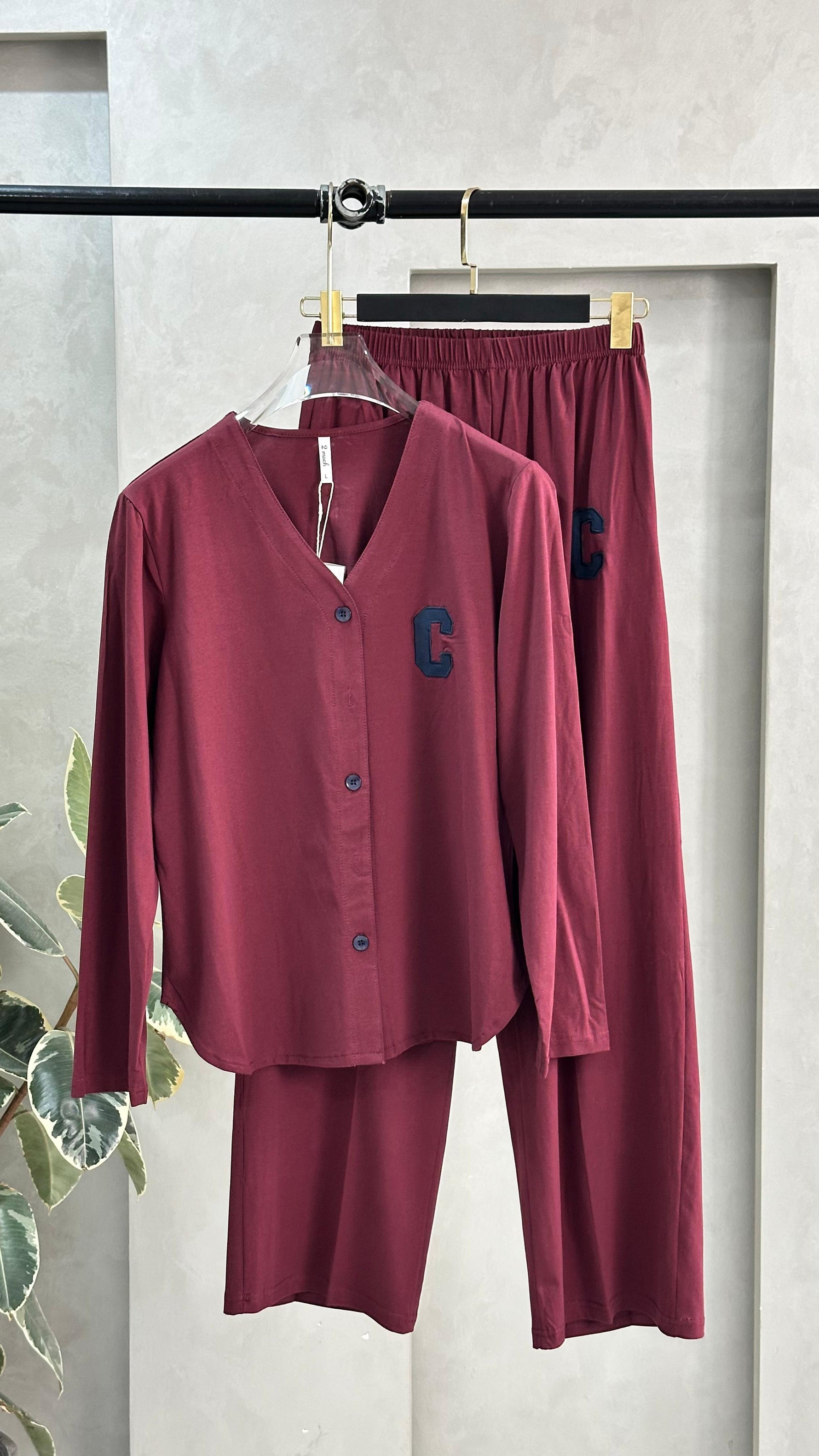 بيجامة نسائي