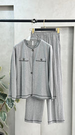 بيجامة نسائي