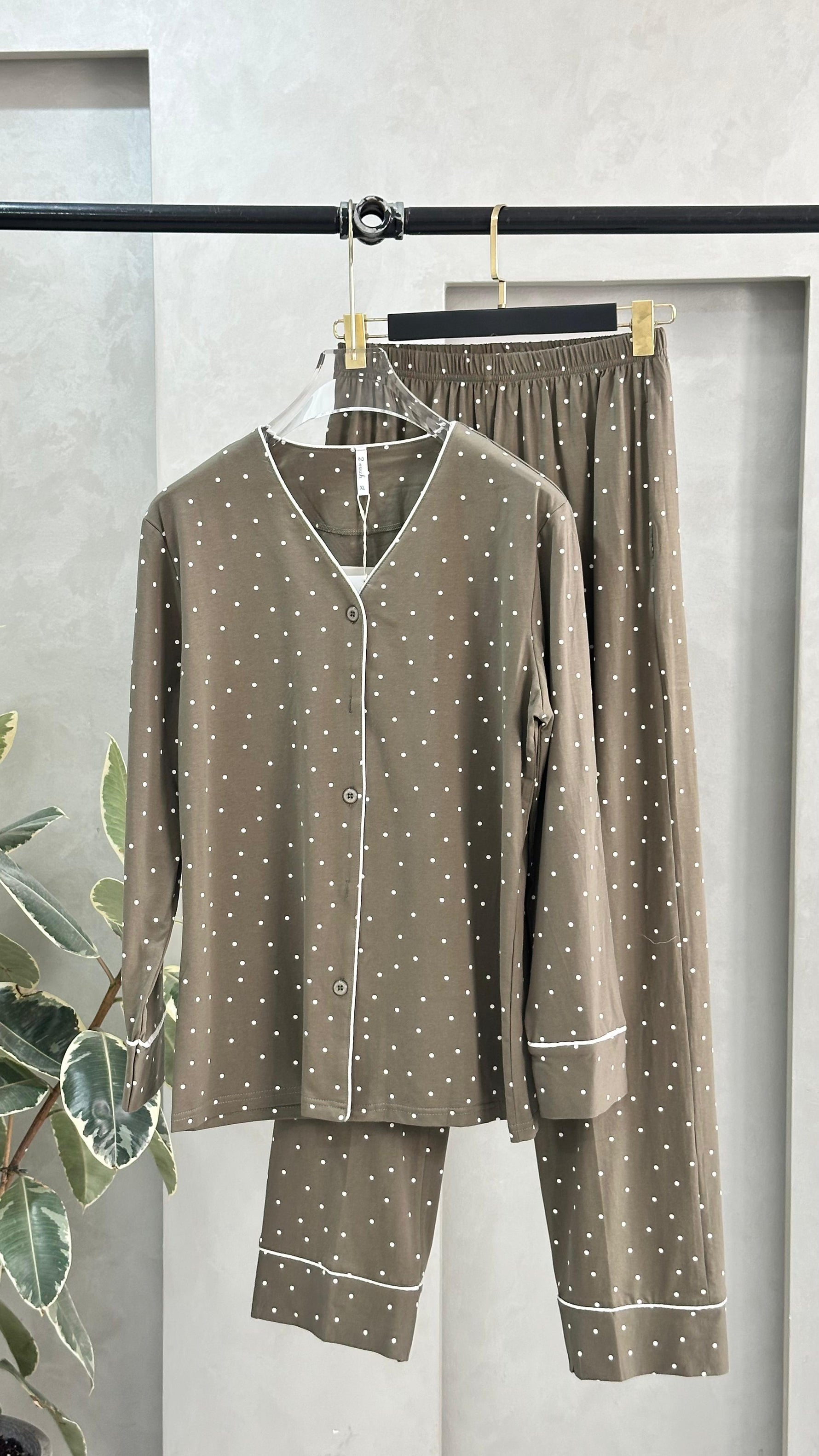 بيجامة نسائي