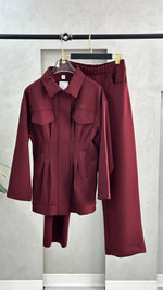 بدلة نسائي بسحاب