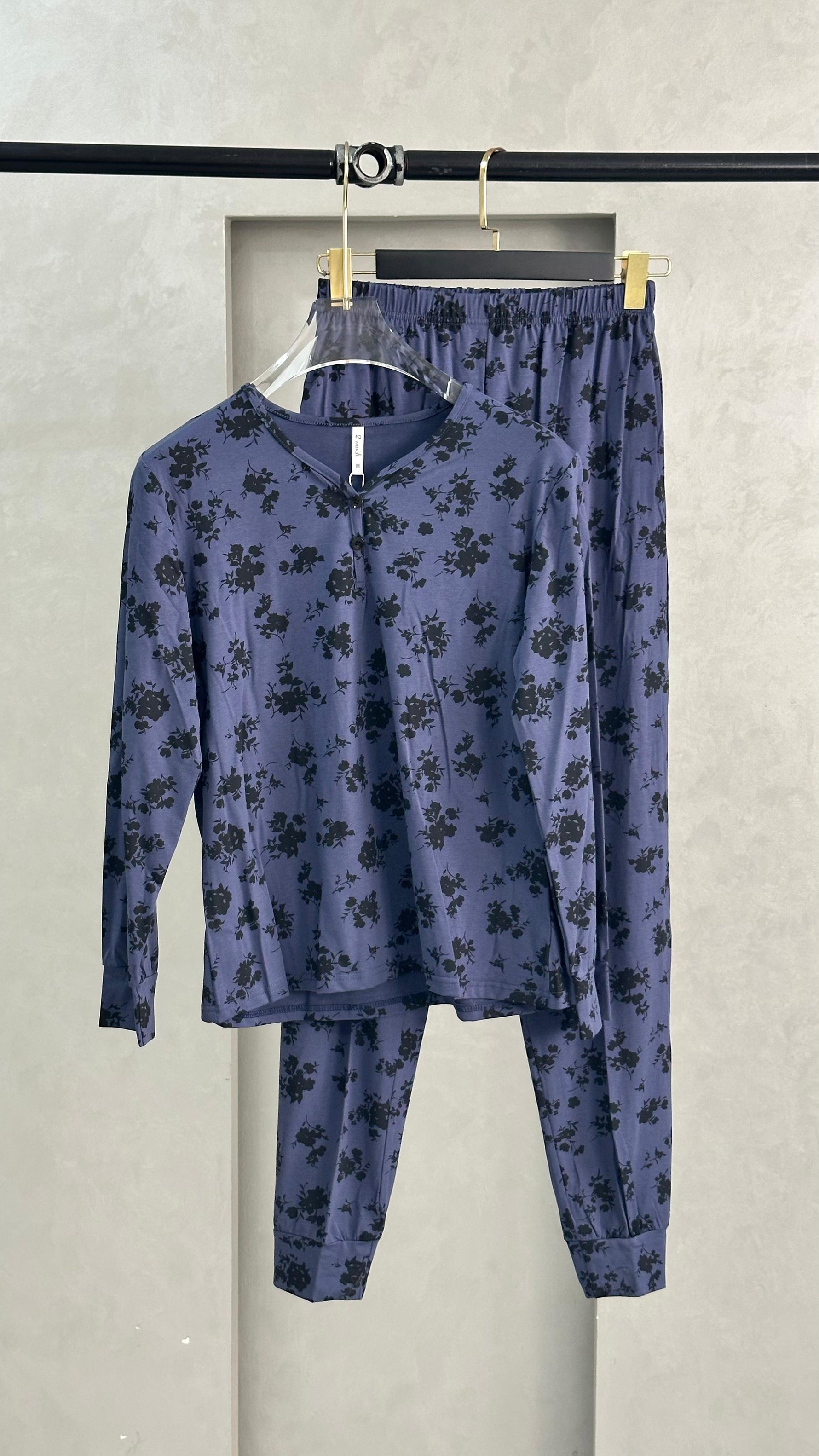 بيجامة نسائي للمنزل