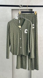 بيجامة نسائي بسيطة