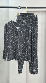 بيجامة نسائي منزلية