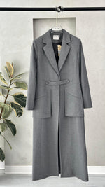 جاكيت نسائي بقص جانبية