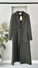 جاكيت نسائي بقص جانبية