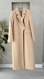 جاكيت حزام ع جنب ازرار