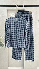 طقم بيجامة بنقش المربعات المتقاطعة