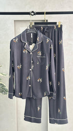 طقم بيجامة حريري مريح