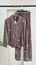 طقم بيجامة حريري مريح