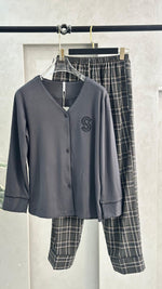 بيجامة نسائي ببنطال كارو