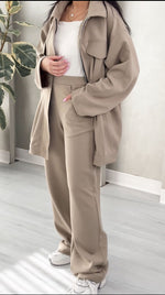 بدلة نسائي بسحاب