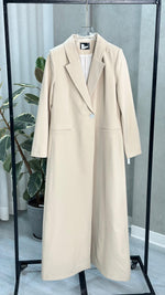 جاكيت نسائي مع زر