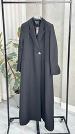 جاكيت نسائي مع زر