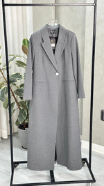 جاكيت نسائي مع زر