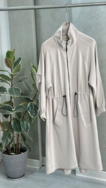 جاكيت نسائي طويل