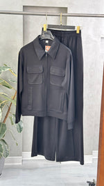 بدلة نسائي بجيوب