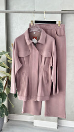 بدلة نسائي بسحاب