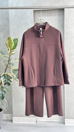 بدلة نسائي بازرار مخفية