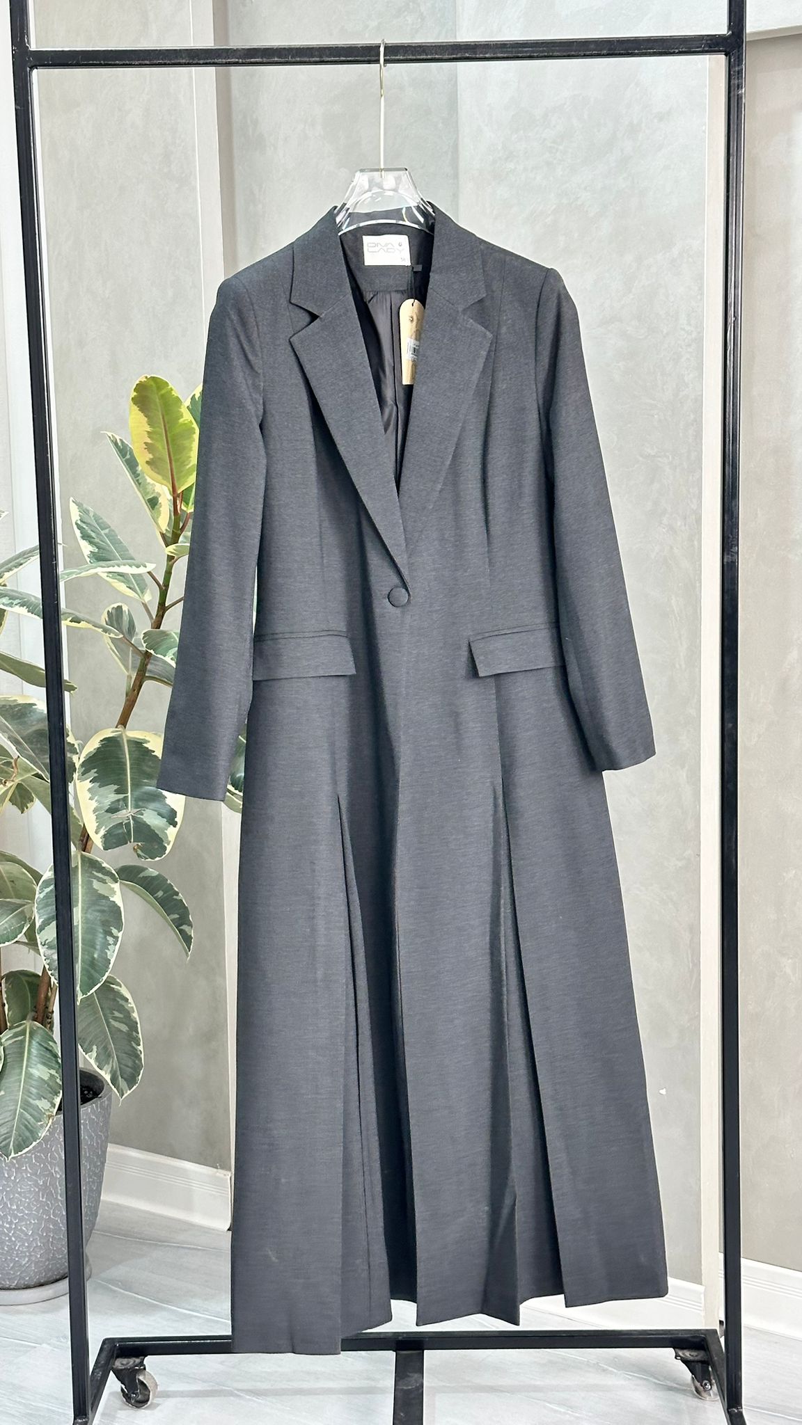 جاكيت نسائي طويل