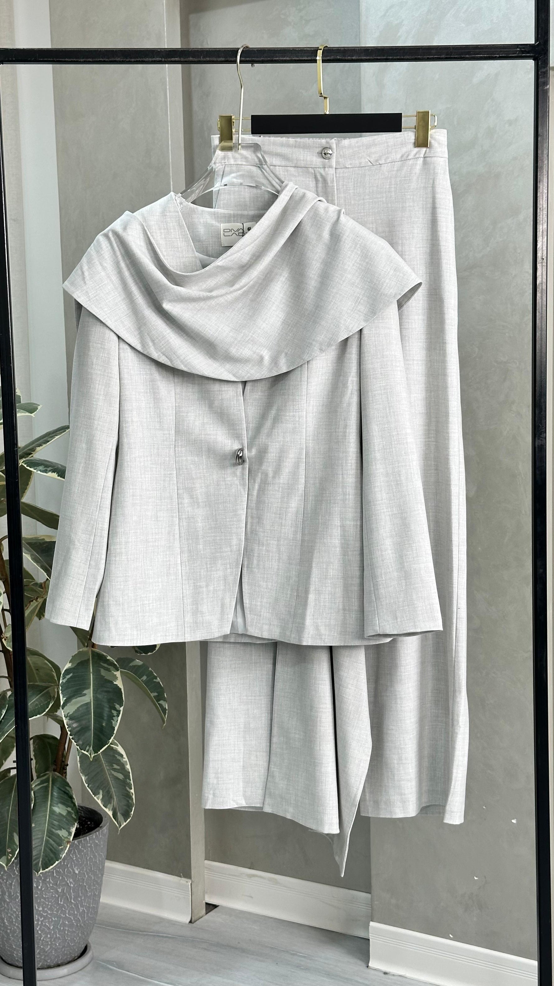 بدلة رسمي مع لحشة