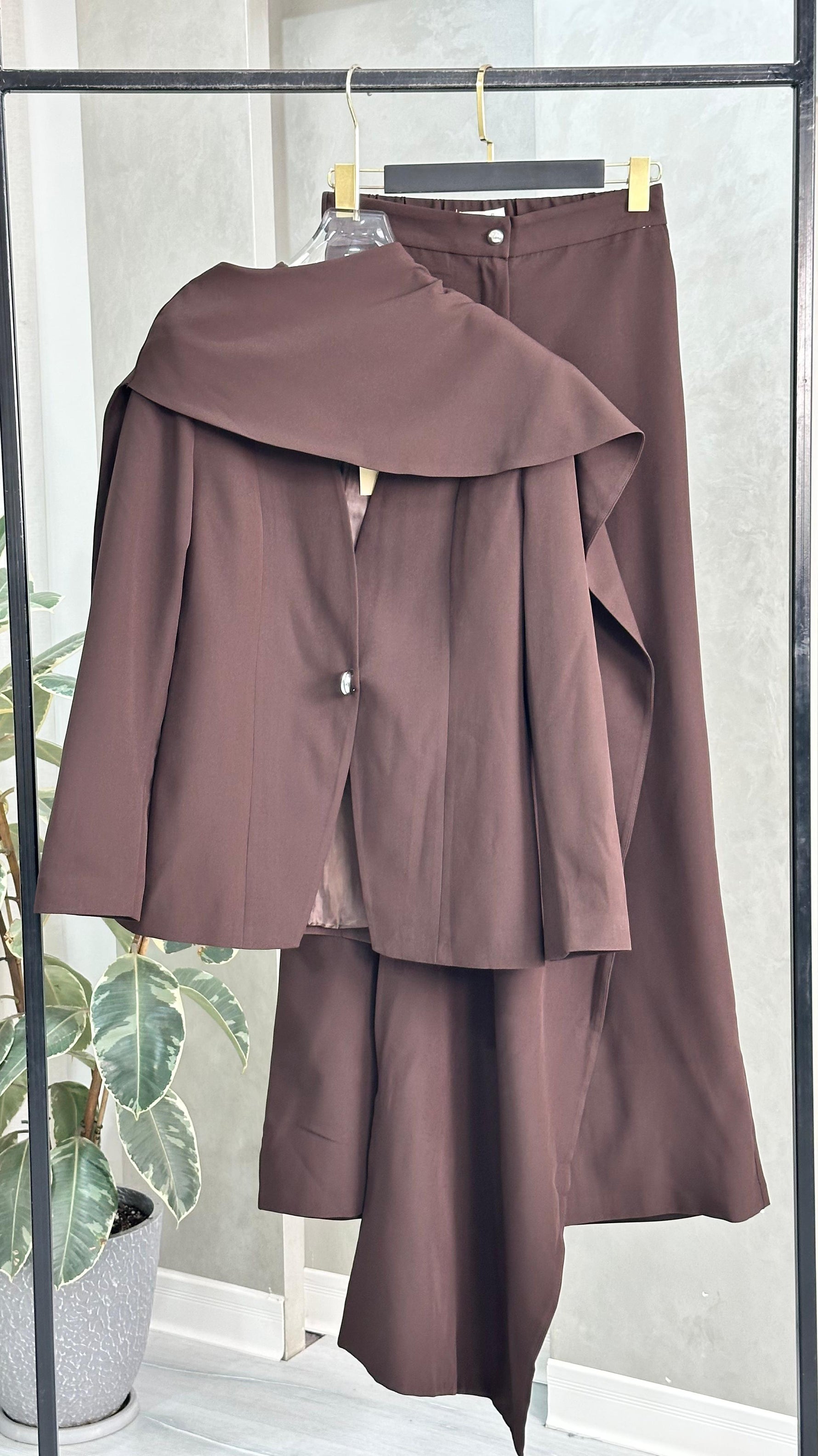 بدلة رسمي مع لحشة