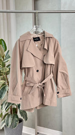 جاكيت نسائي بحزام