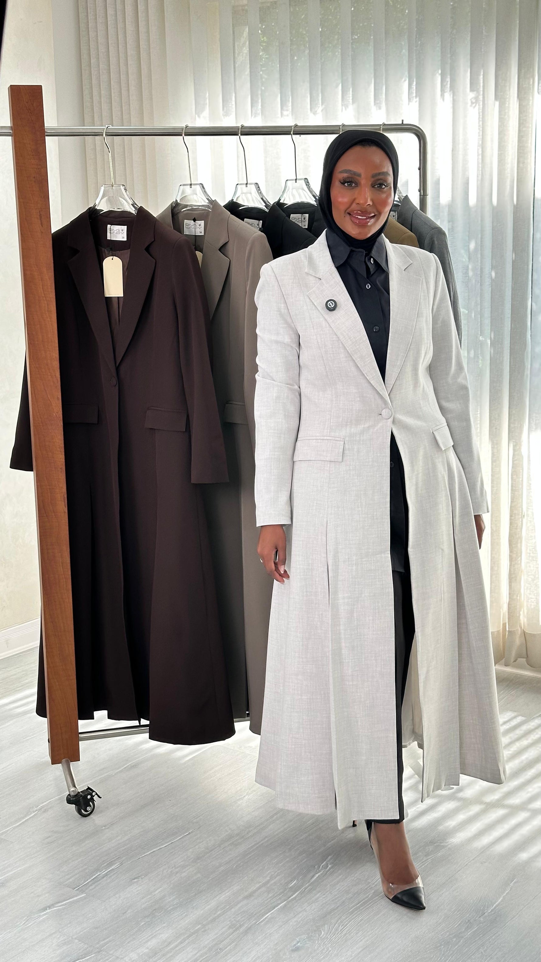 جاكيت نسائي طويل