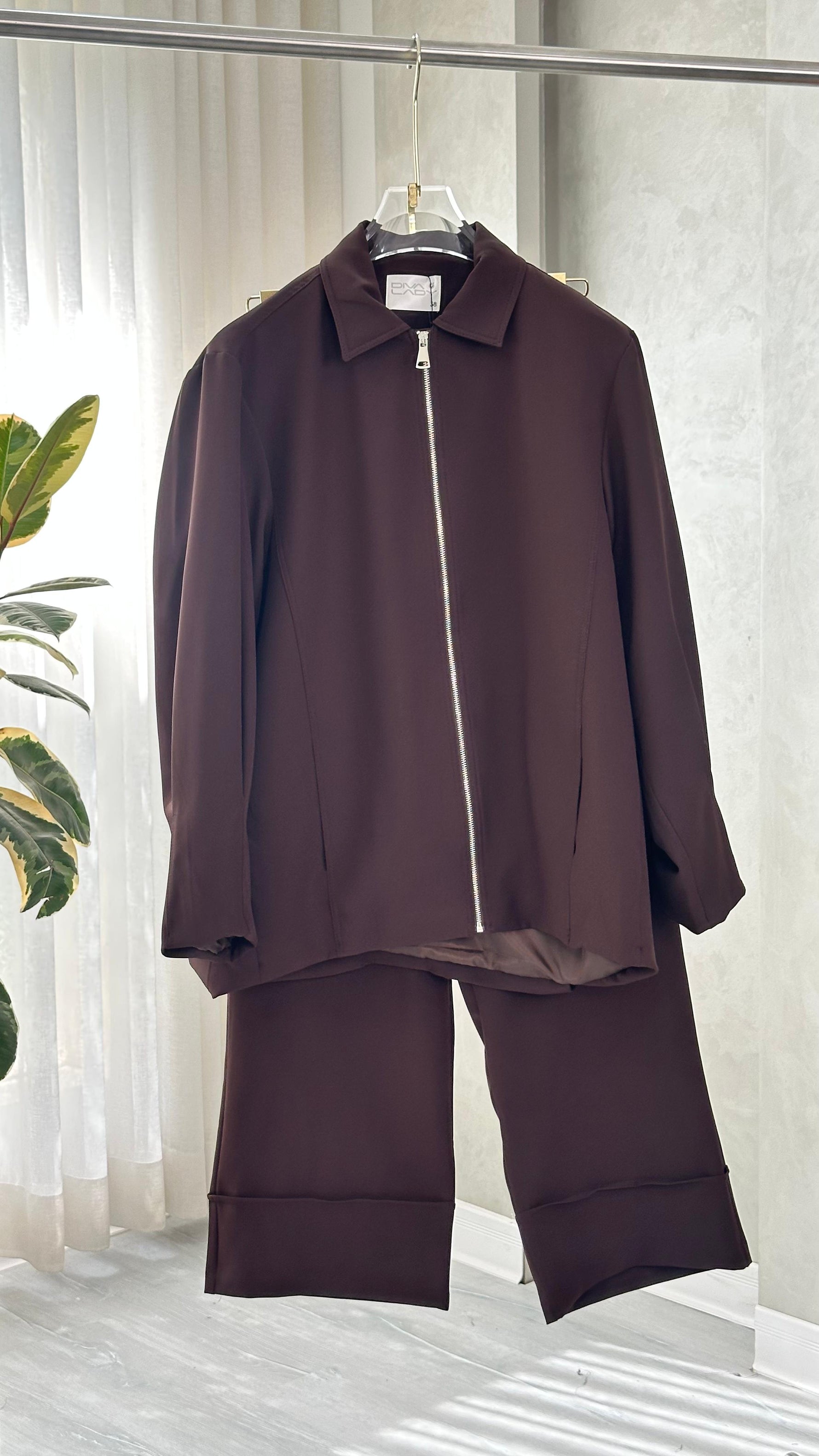 بدلة نسائي رسمي