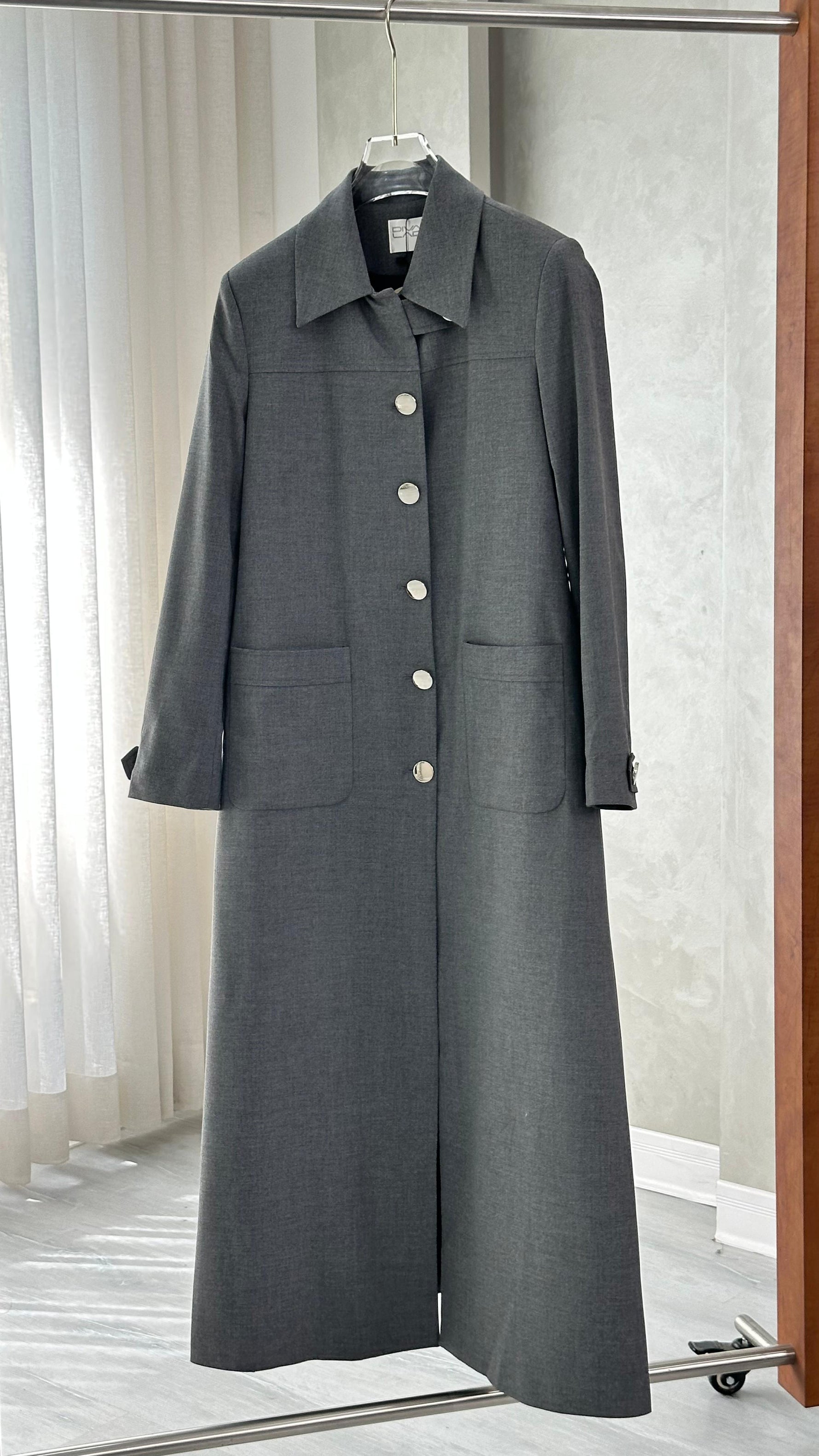 جاكيت نسائي طويل