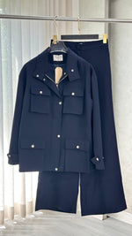 بدلة نسائي بجيوب كبيرة