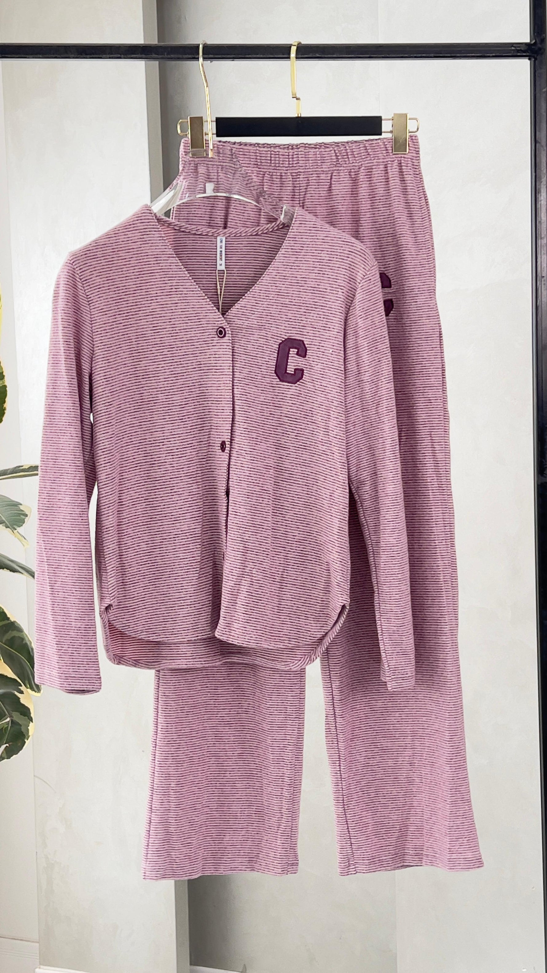 بيجامة نسائي